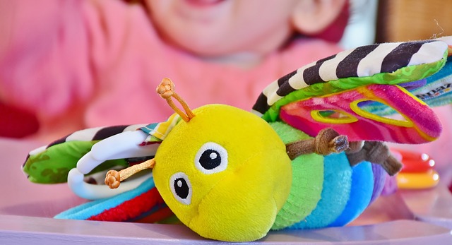 Zabawki interaktywne istotne w rozwoju dziecka. Zabawki interaktywne dla dzieci – sklep internetowy